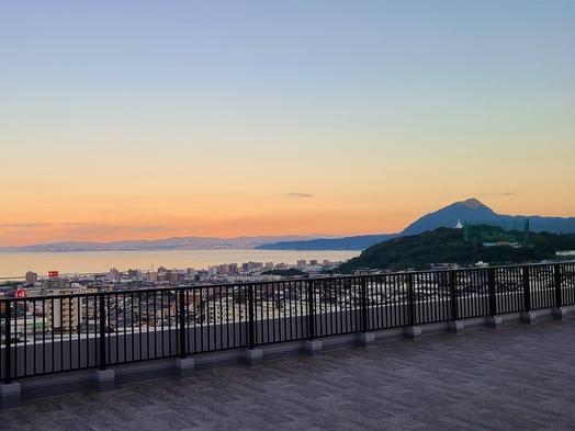 会席プラン◆夕食は豊後水道のお刺身と豊後牛（すき焼き）付き！１泊２食